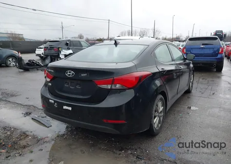 2014 Hyundai Elantra Se z USA, uszkodzony, nr VIN 5NPDH4AE0EH474228